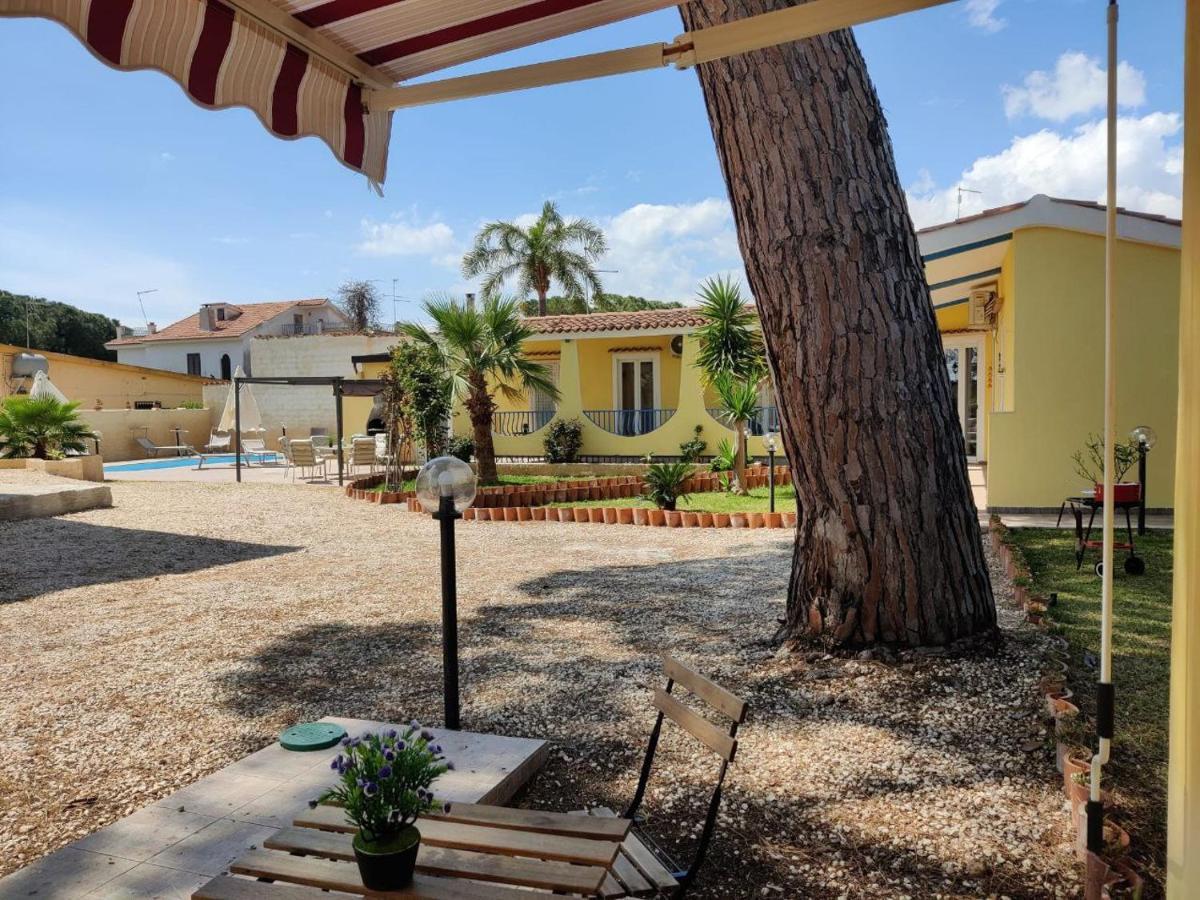 Pool Seaside Relais - Ville Ninfea, Marea, Rosa E Cassiopea Fontane Bianche Ngoại thất bức ảnh