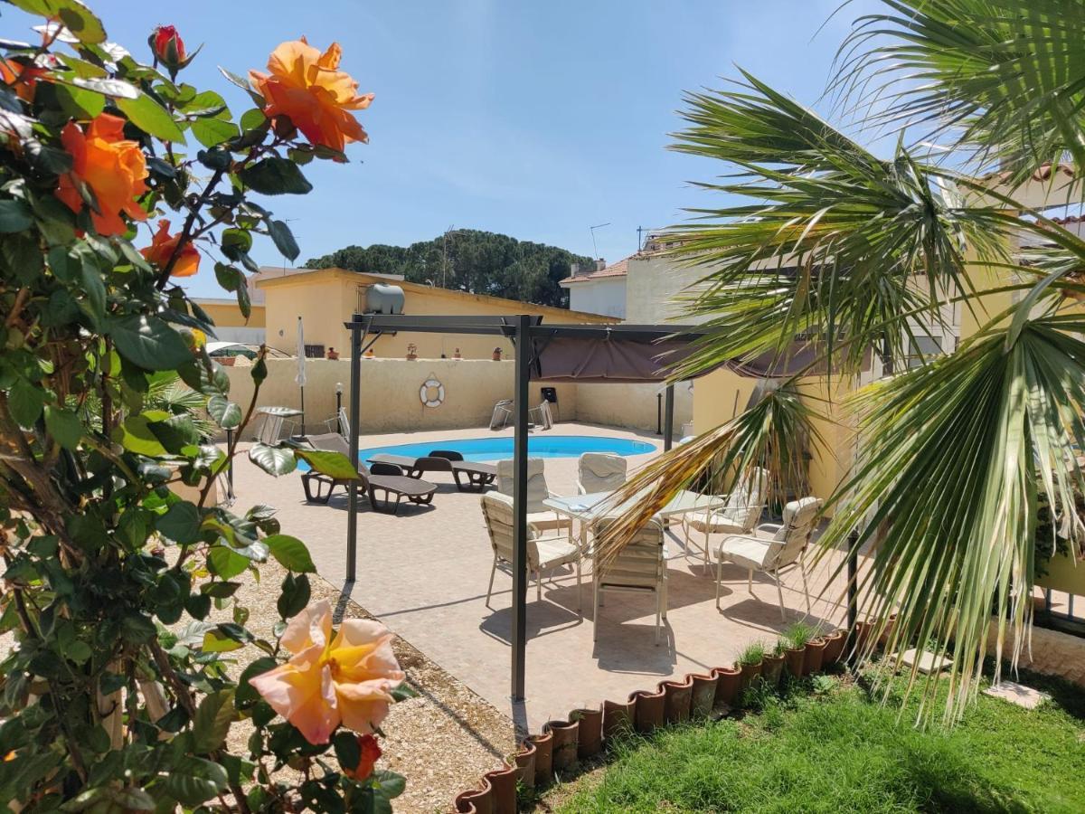 Pool Seaside Relais - Ville Ninfea, Marea, Rosa E Cassiopea Fontane Bianche Ngoại thất bức ảnh