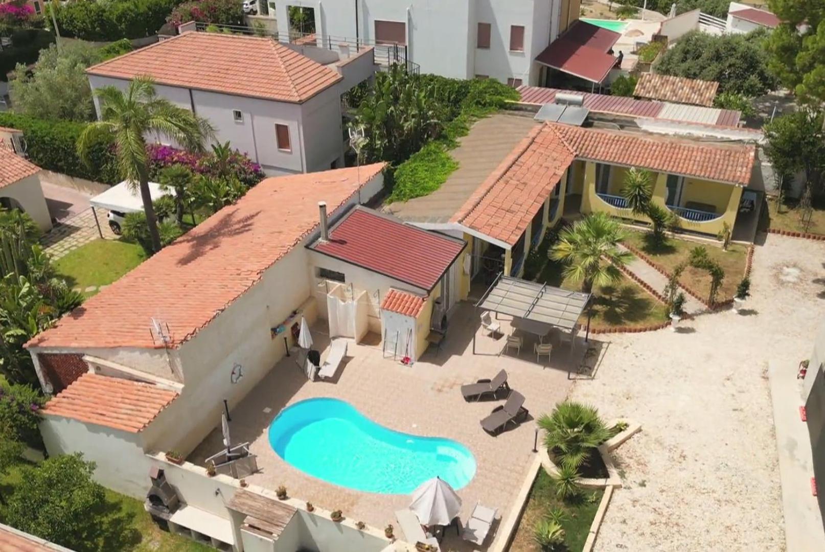 Pool Seaside Relais - Ville Ninfea, Marea, Rosa E Cassiopea Fontane Bianche Ngoại thất bức ảnh