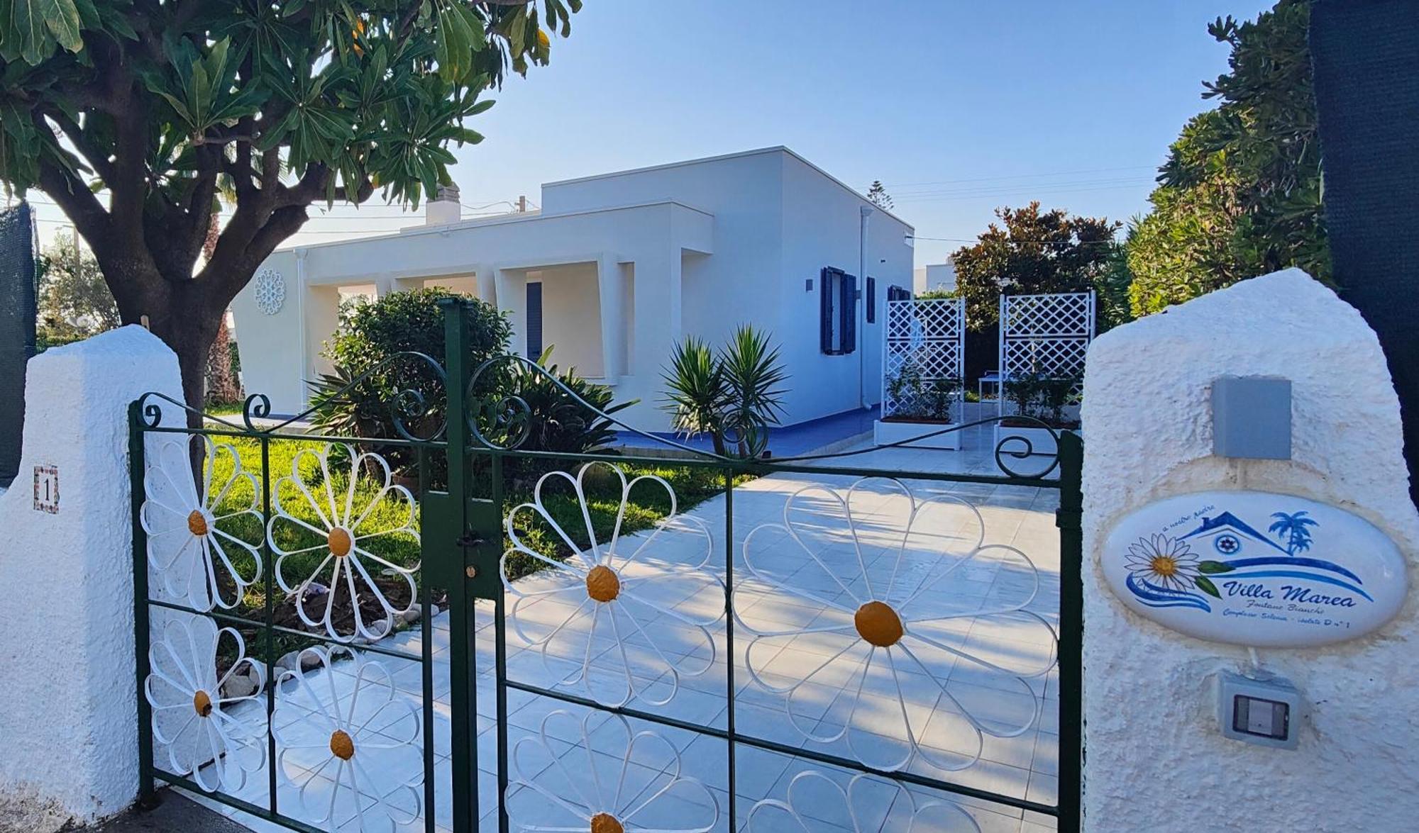 Pool Seaside Relais - Ville Ninfea, Marea, Rosa E Cassiopea Fontane Bianche Phòng bức ảnh